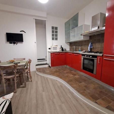 Appartamento In Centro 사보나 외부 사진