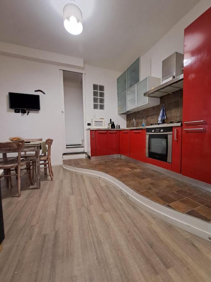Appartamento In Centro 사보나 외부 사진